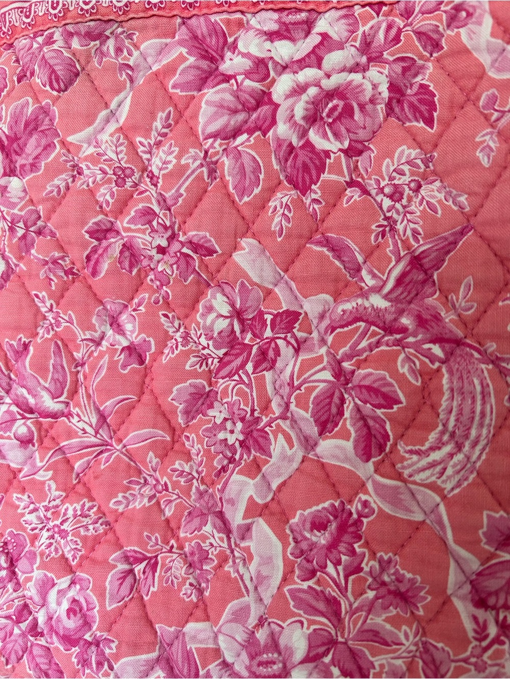 Vera Bradley retired pink "Hope Toile" quilted shoulder tote bag - Picture 4 of 13